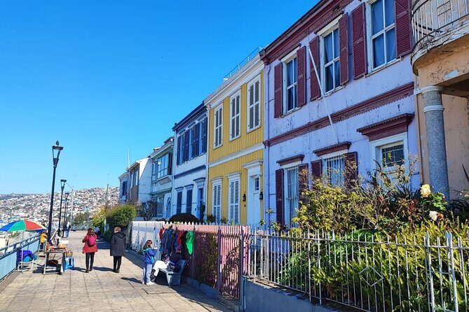 2 Hour Walking Tour in Valparaiso - Churches that explain the city: San Pablo and Santa Cruz