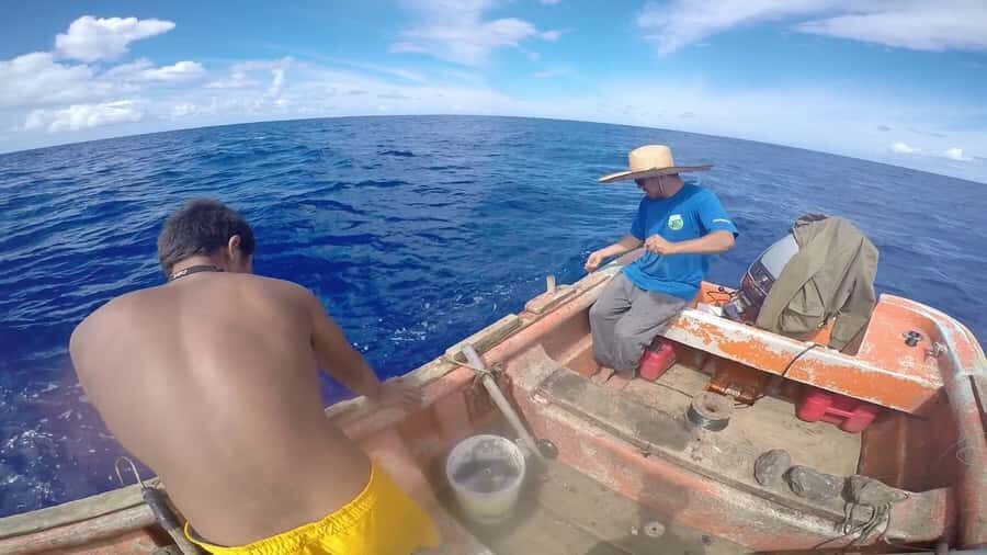 Ancestral fishing: Fishing with an experienced Rapa Nui - What ancestral fishing in the Pacific really feels like