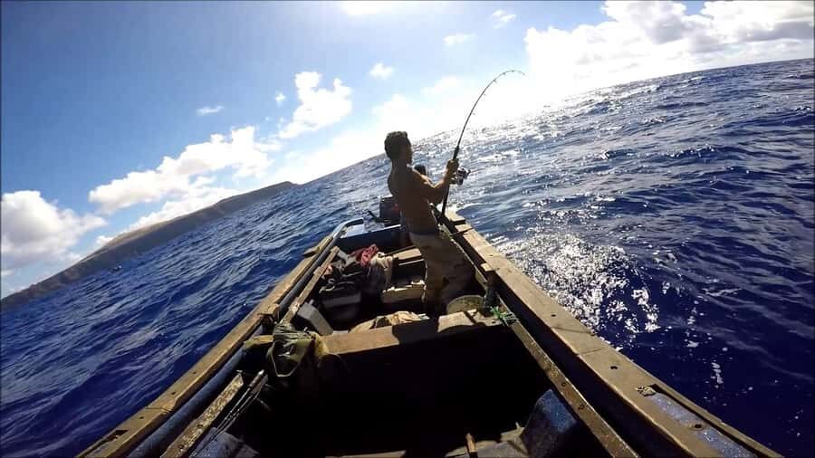 Ancestral fishing: Fishing with an experienced Rapa Nui - Meet the Rapa Nui fishermen and get your gear ready
