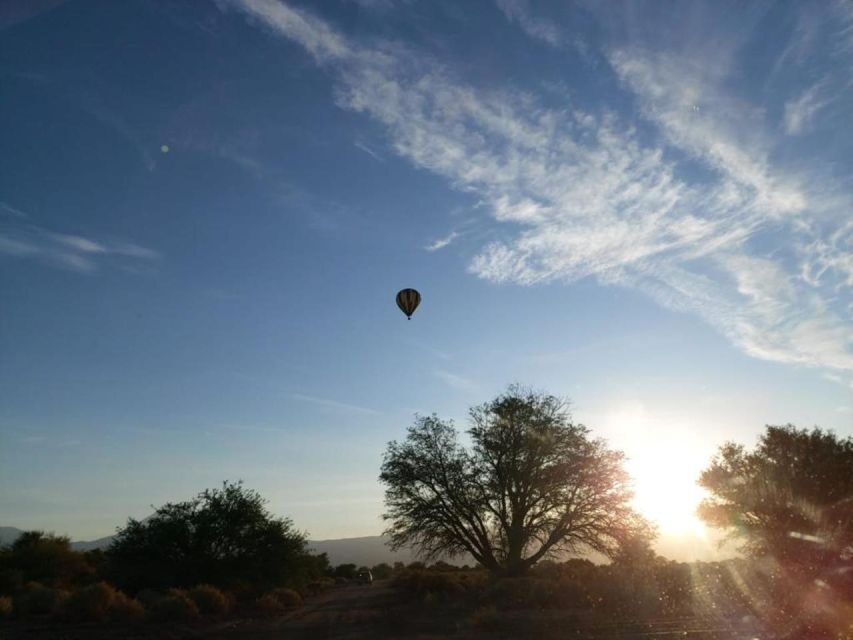 Atacama: San Pedro de Atacama Sunrise Hot Air Balloon Ride - One Hour in the Sky Over Licancabur, Moon Valley, and Salt Mountains