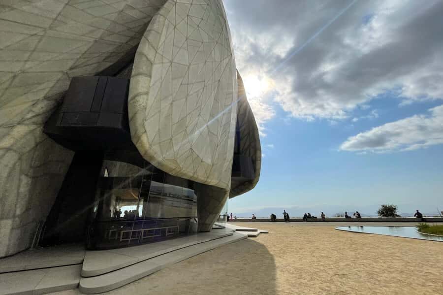 Bahá'i Temple and Cousiño Macul Vineyard - A smart pairing: wine history meets a spiritual icon above Santiago