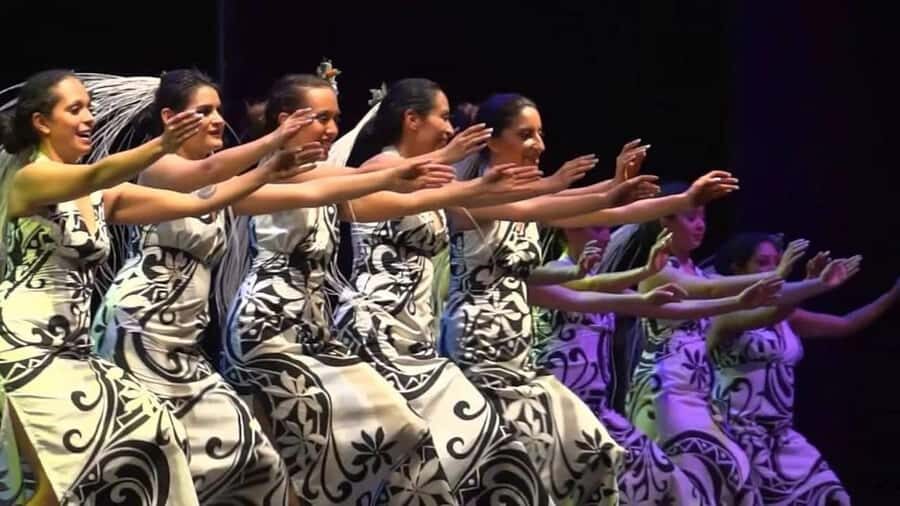 Dinner Show in Bali Hai with Wine refill and transportation - A moai-filled entrance that sets the mood fast