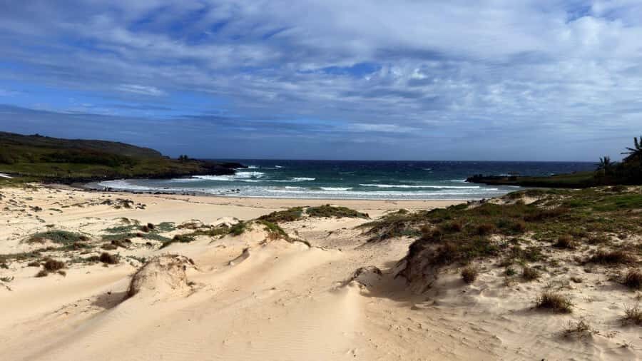 Easter Island: Full-Day Tour to Anakena - Anakena Beach: white sand, cave stops, and time to exhale