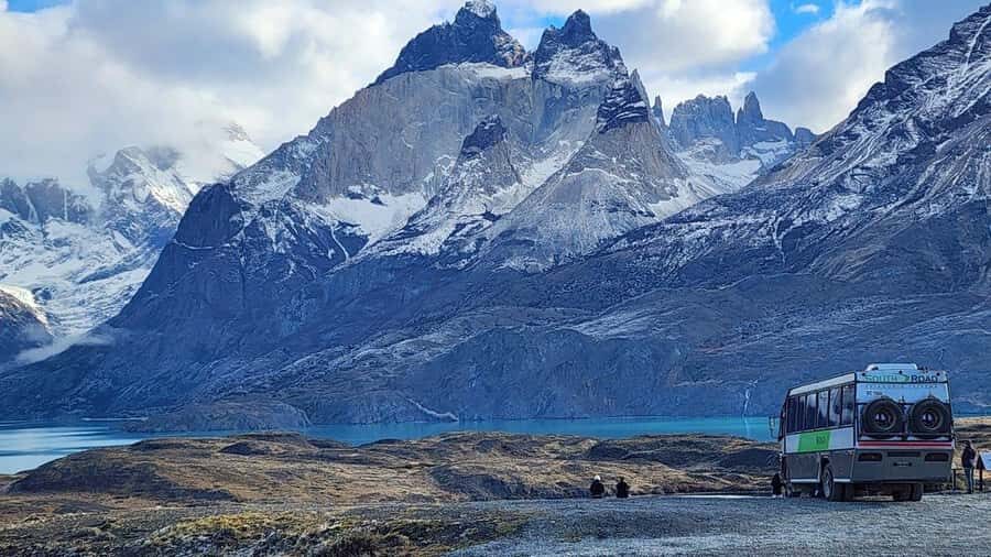 From El Calafate: Torres del Paine Full Day Tour - Lunch box timing and what it means for your energy level