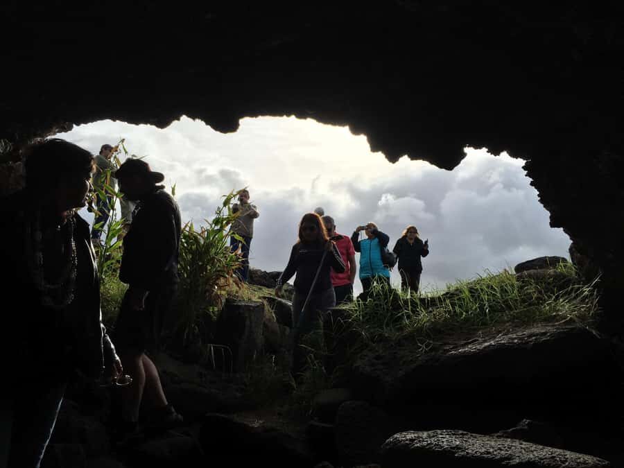 From Hanga Roa: Easter Island Sightseeing Full Day Tour - Vaihu: Starting With the Moai Before You Understand the Why