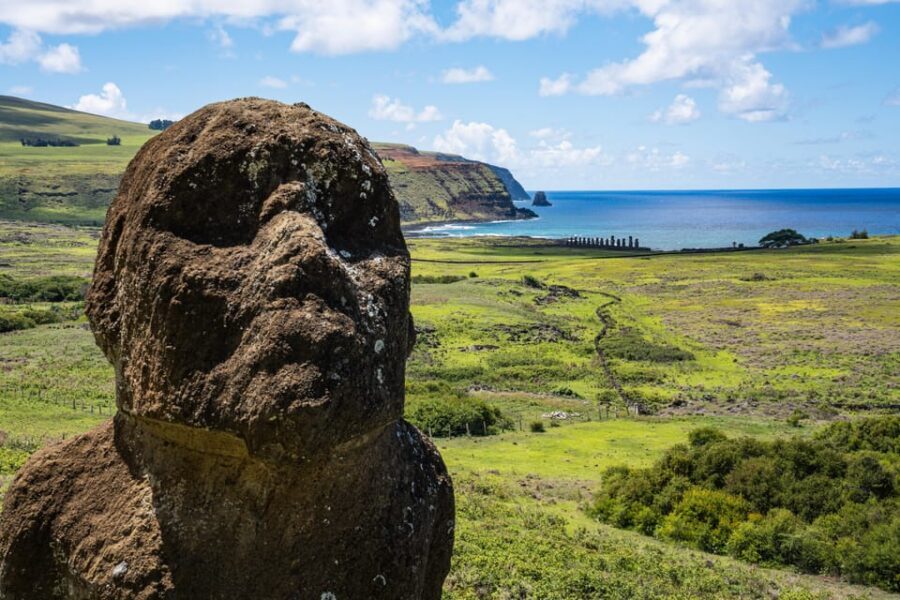 From Hanga Roa: Rapa Nui Culture Sightseeing Tour - Ahu Akahanga: moai amid legend and rugged terrain