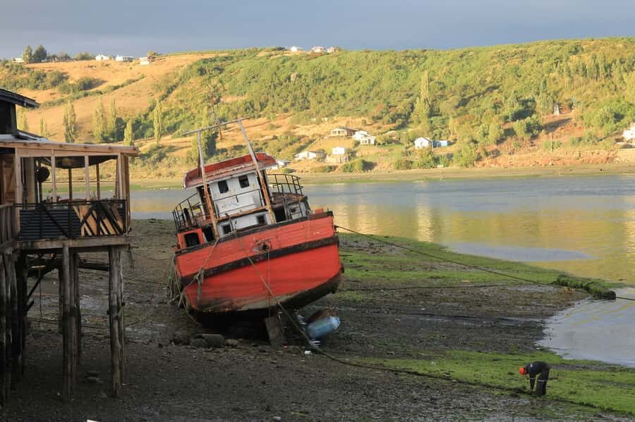 From Puerto Varas: Chiloe Island Full-day Tour - The real vibe: a full-day circuit of Chiloé’s towns