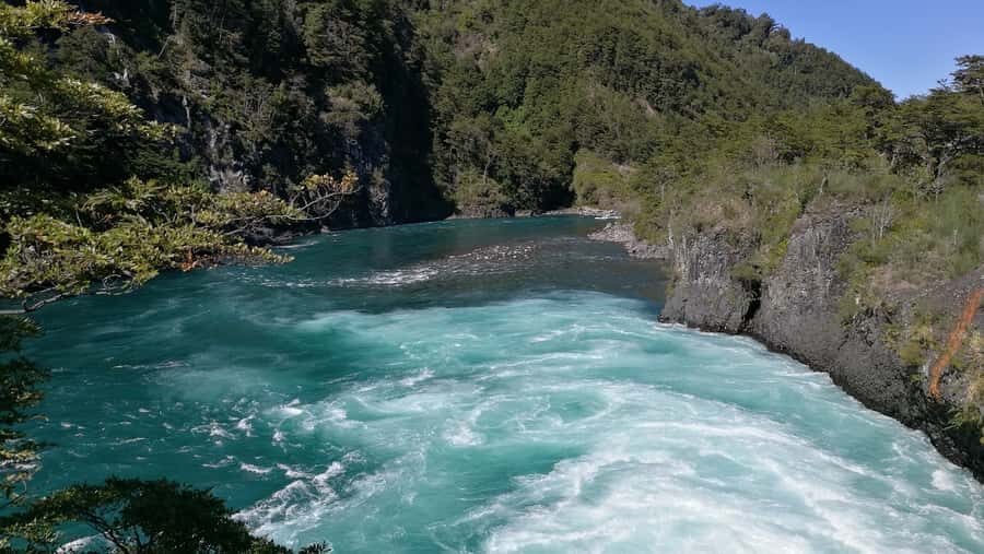From Puerto Varas: Osorno Volcano & Petrohue Falls Day Tour - Osorno Ski and Mountain Center: How the Optional Chairlift Changes the Day