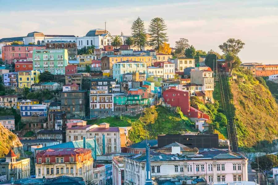 From Santiago: Valparaiso and Viña del Mar Day Tour - Where the Views Pay Off: May 21st and the Bay Area Energy