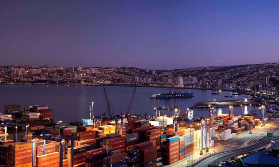 From Santiago: Valparaiso and Viña del Mar Day Tour - Viña del Mar and Reñaca Beach: Clock, Casino, and Actual Time to Relax