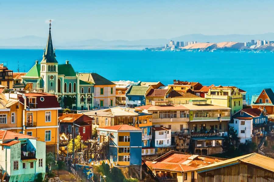 Full Colors: Valparaíso and Viña del Mar - UNESCO Views and Street Art: How to Get Better Photos Without Stress