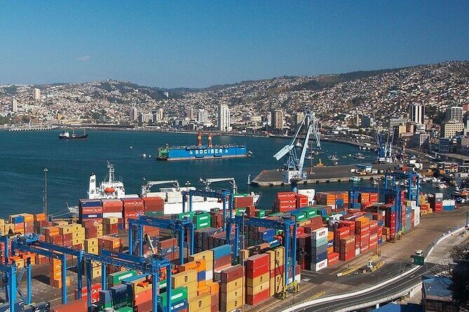 Full day Vina del Mar and Valparaiso experience - Paseo del Puerto and Plaza Sotomayor: Boats, Crafts, and Monument Stories