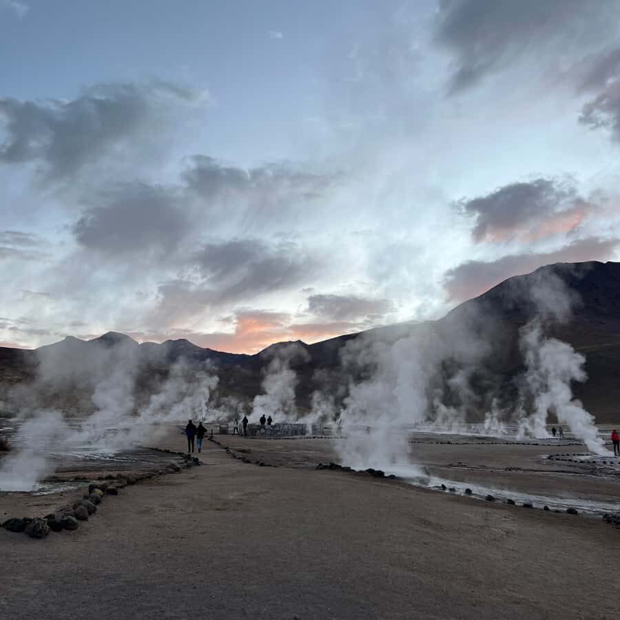 Geysers del Tatio: Sunrise and breakfast in Atacama - The geyser walk: 1.5 hours of steam, sounds, and controlled chaos