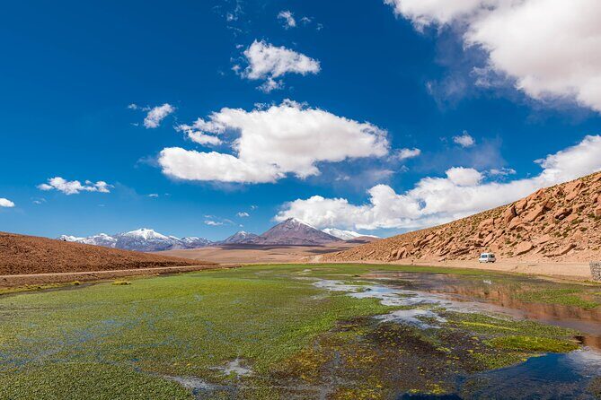 Guided tour to the Tatio Geyser breakfast at Geyser Blanco - Breakfast at Geyser Blanco: warming up the right way