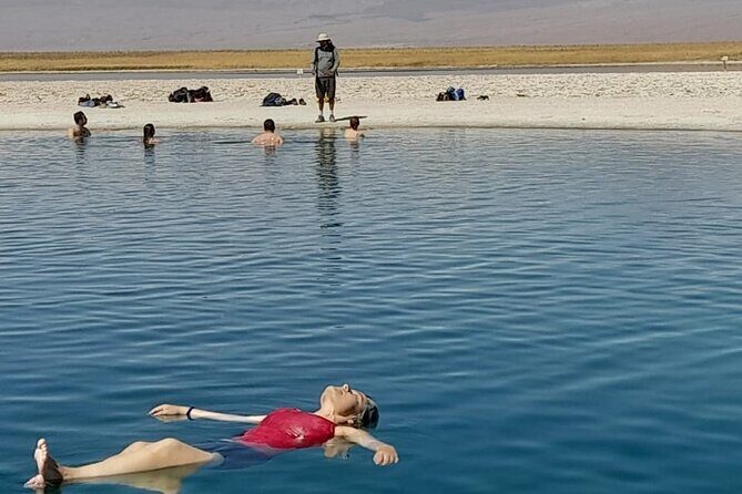 Half-Day Tour to Laguna Cejar - Salar de Atacama: setting the salt-flat mood before the turquoise water