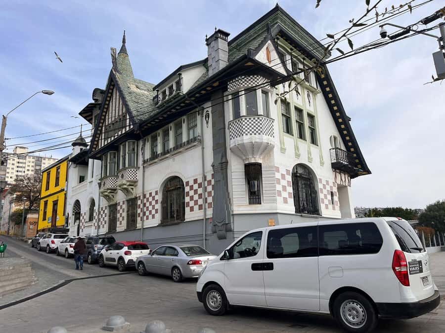 Historic Valparaíso: Private tour by vehicle - Key highlights to look for