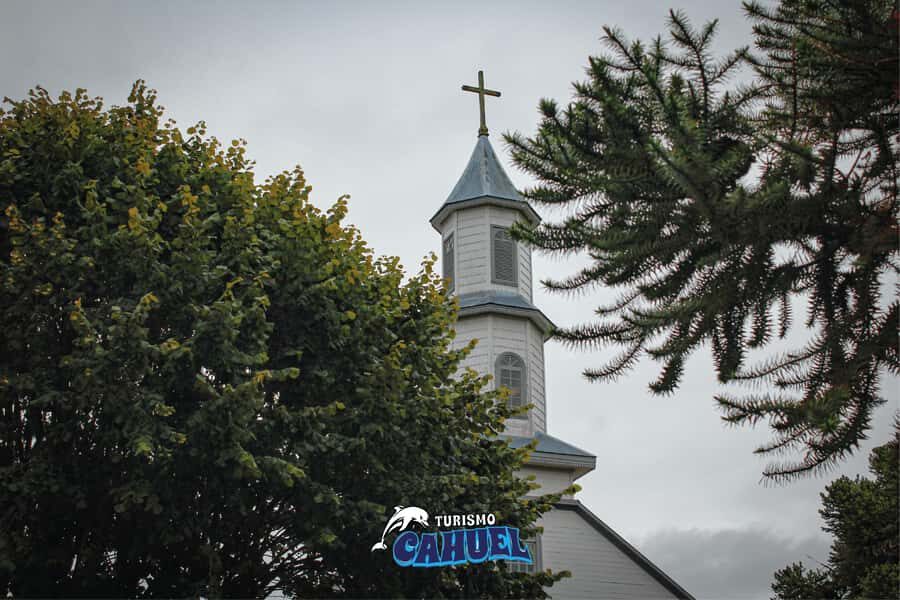 Inner Coast of Chiloé: Road and Sea. - Riding Chiloé’s inner coast by road, then sea