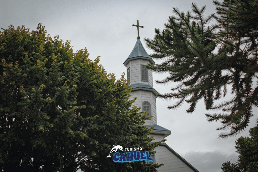Inner Coast of Chiloé: Road and Sea. - Price and value: what $106 per person really buys