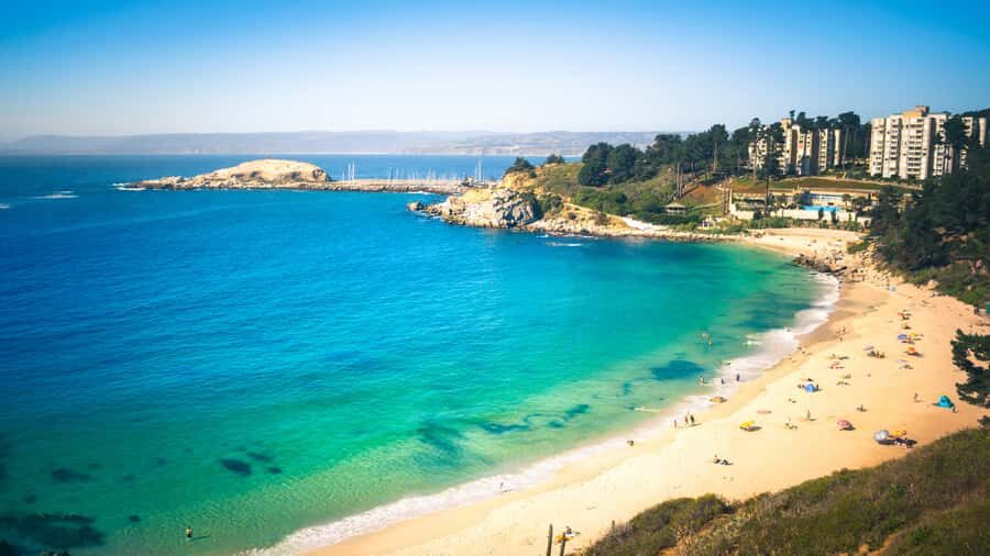 ISLA NEGRA AND ALGARROBO WITH VINICOLA UNDURRAGA - TOUR : CHILE - Algarrobo and the world’s largest salt-water pool