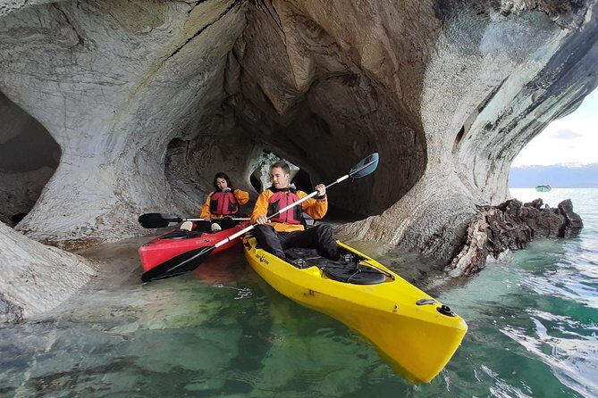 Marble Chapels Kayak Tour - How Bahía Mansa turns geology into an easy kayak outing