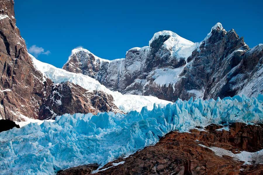 P. Natales: Balmaceda & Serrano Glaciers with Lunch & Whisky - Balmaceda Glacier at 11:00: the classic “big ice” moment from the catamaran