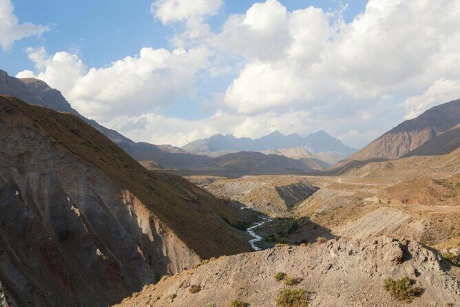 Private Andes Day Excursion to Maipo Valley and El Yeso Reservoir - Cajón del Maipo: River Valley Views and Andes Foothills