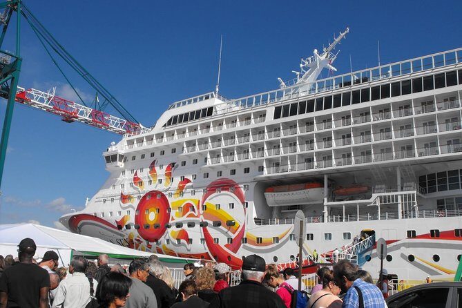 Private Cruise Transfer : Santiago → Valparaiso or San Antonio - Price and value: what $239 buys you on cruise day