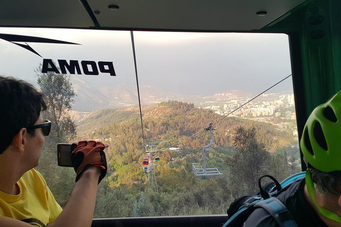 Private San Cristobal Hill Mountain Bike Tour - The calmer finish: Vitacura side, Bicentennial Park lagoons, and koi sightings