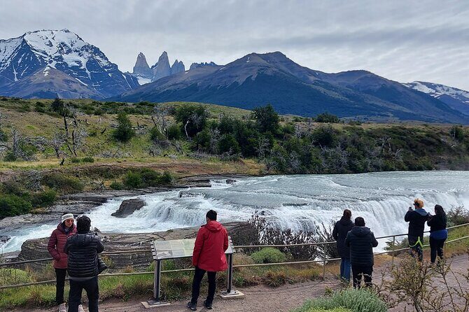 Private Torres del Paine & Milodon, departing from Punta Arenas - Cerro Castillo Coffee Stop: Comfort Break in the Middle of the Long Day