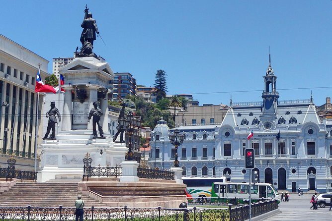 Private Tour: Viña del Mar and Valparaíso Tour with Wine Tasting in Casablanca Valley - Casablanca Valley: Olives and Wine Where the Coast Winds Start
