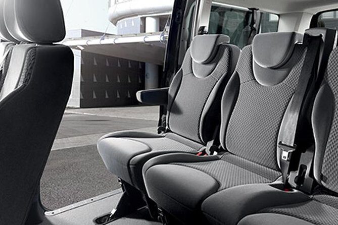 Private Transfer from Santiago Airport to Santiago - Price and logistics: why this transfer is good value