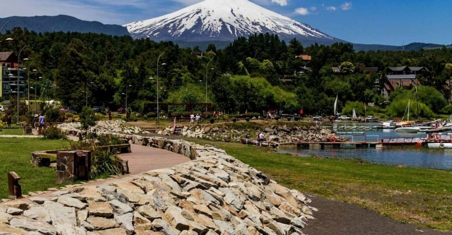 Pucón and Villarrica: Guided Tour with Hotel Pickup - Grande Beach and La Poza: lakeside time without the long commitment