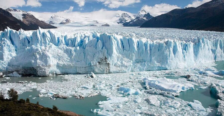 Puerto Natales: Day Trip to Perito Moreno Glacier Argentina - Boat ride option: when the extra ticket makes sense