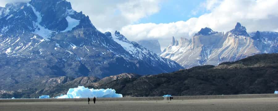 Puerto Natales: Private Full Day Torres + Milodon Cave - Cuernos del Paine and Pehoé: The viewpoint rhythm that makes the day work