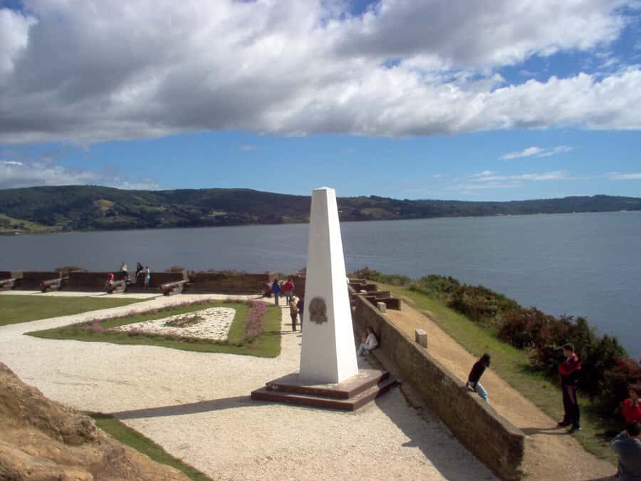 Puerto Varas: FullDay Chiloe Island Tour Castro and dalcahue - The Chacao Canal ferry: more than a scenic pause