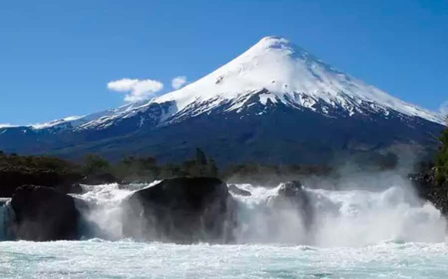 Puerto Varas: Osorno Volcano Day Trip by Air-conditioned Van - Puerto Varas to Osorno: The Drive, the Comfort, and the First Surprises