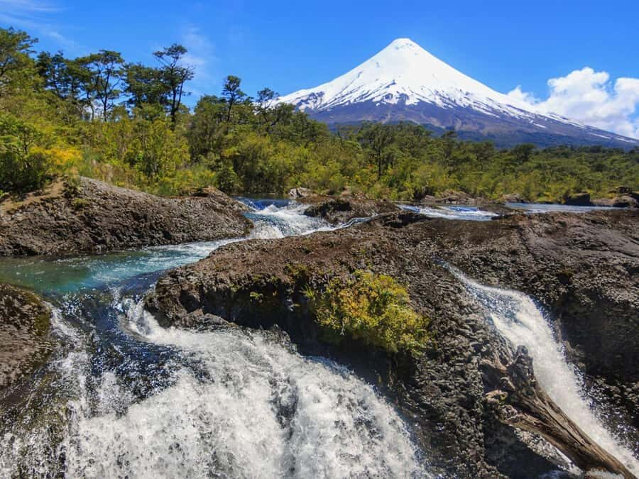 Puerto Varas: Osorno Volcano Day Trip by Air-conditioned Van - Osorno Volcano Ski and Mountain Center: Getting Your Bearings at 1,240 Meters