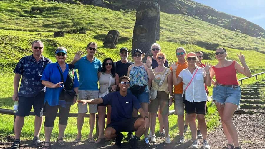 Rapa Nui: 3 Excursions with Hotel Transfers - Anakena Beach: the hour of free time that makes the tour feel complete