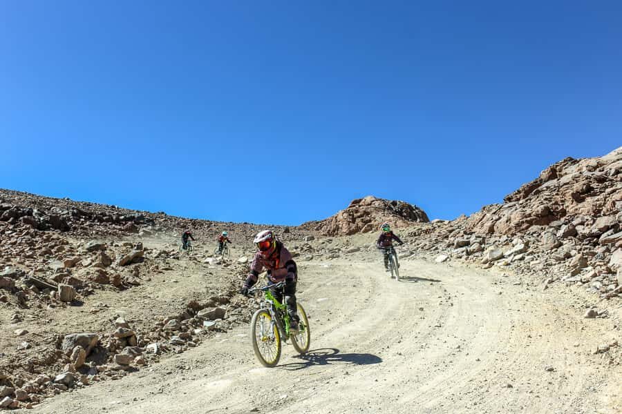 San Pedro de Atacama: Volcano Downhill Bike Tour - From Casa Quitor to Licancabur: the morning acclimation