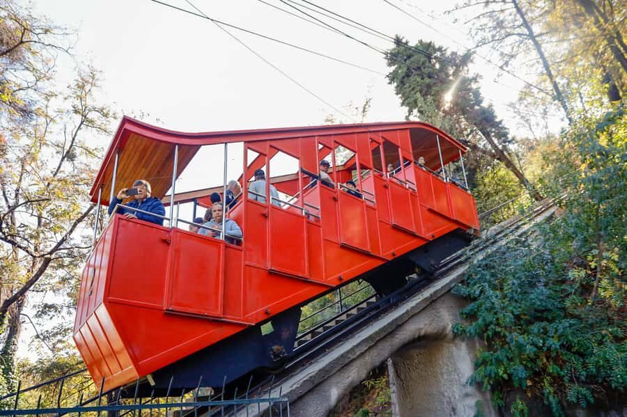 Santiago: 1-Day Hop-On Hop-Off Bus and Cable Car Ticket - Shopping and Neighborhood Flavor: Las Condes to Bellavista (Without the Stress)