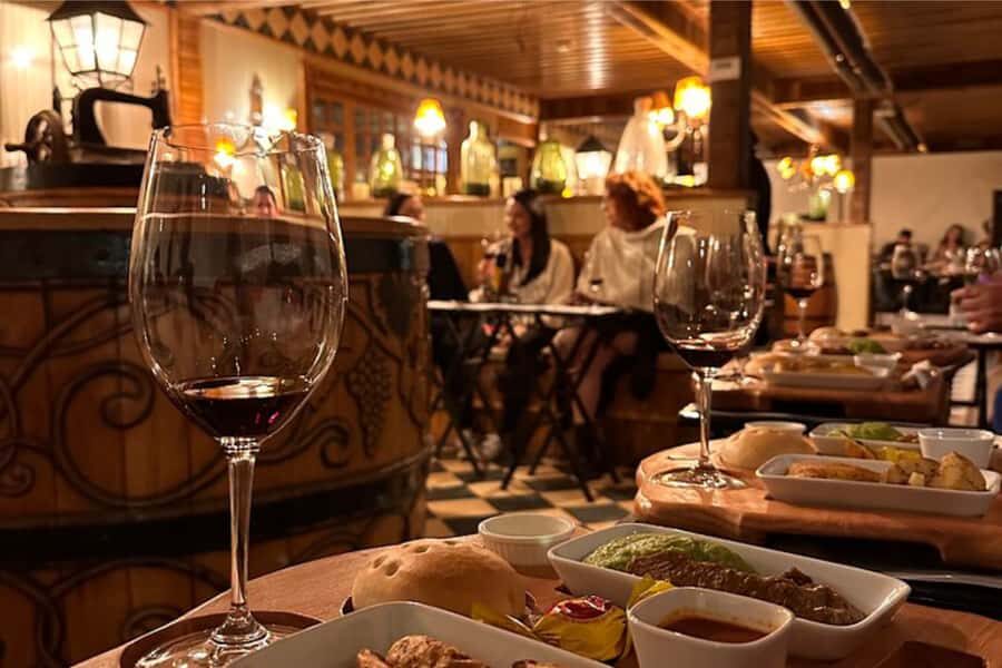 Santiago: Alyan Winery Sunset with Wine Tastings and Dinner - The Family Ambassador tastings: 3–4 stops, and why that pacing helps