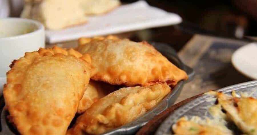 Santiago: Best Street Food Tour With A Local Guide - Cerro Santa Lucía: Your First Santiago Photo Stop With a Food Twist