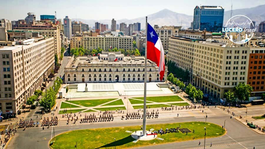 Santiago: City Highlights Walking Tour - Key highlights you will actually use