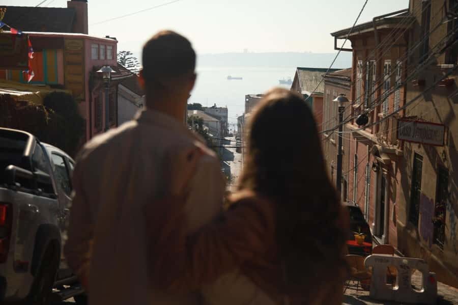 Santiago: Full day excursion in Viña del Mar and Valparaíso - Neruda’s House panoramic views: culture without overloading you