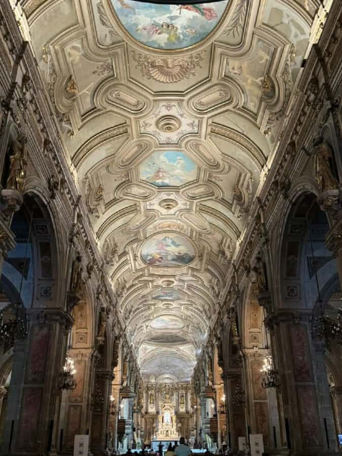 Santiago: Guided City Tour through the historic center of Santiago - Museo Historico Nacional: where the tour gets real