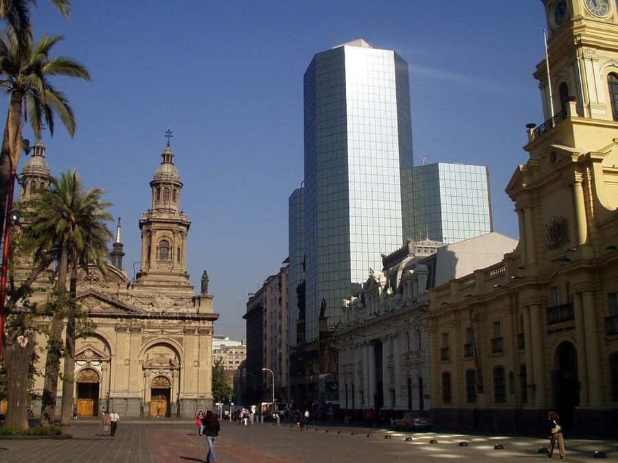 Santiago: Guided Full-Day Walking Tour with a Chilean Lunch - Why this Santiago walking tour feels practical (and not just sightseeing)