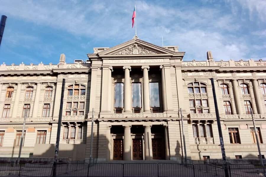 Santiago: Guided Walking Tour of the Historical Old Town - A 3-Hour Old Town Walk That Helps You Read Santiago