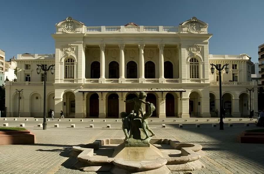 Santiago : Must-See Sites Walking Tour With A Guide - Key things to know