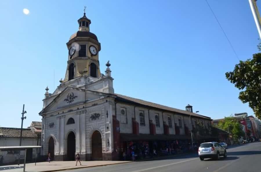 Santiago : Must-See Sites Walking Tour With A Guide - Santa Lucía Hill climb: the payoff view after a series of landmarks