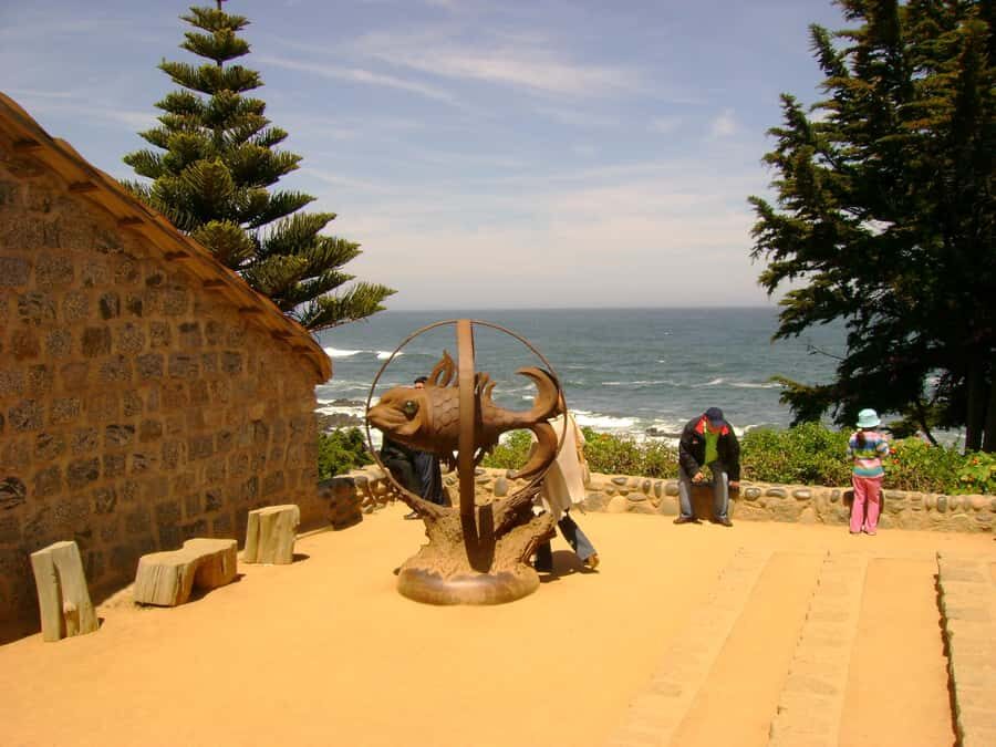 Santiago: Private Pomaire, Isla Negra, and Pablo Neruda Tour - Isla Negra: Where Neruda’s Objects Tell You How He Thought